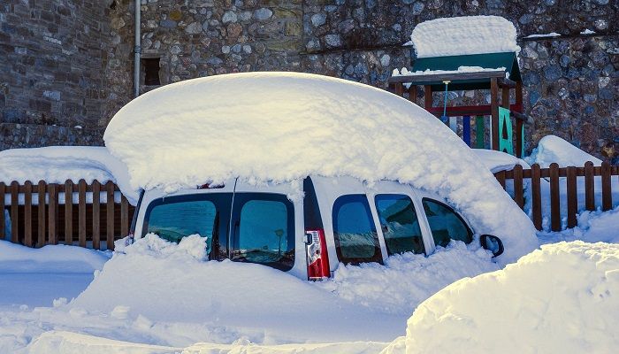 Dieses Zubehör darf im Winter in keinem Auto fehlen - Tipps vom Experten